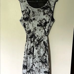 Simply Vera, Vera Wang Dress. Size Large.